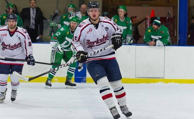 Гаврик хочет пробиться в ECHL - Хоккей