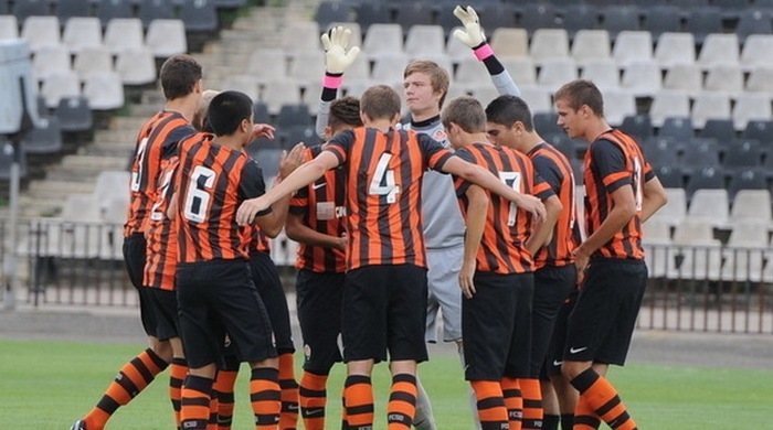 Шахтер отстранил от тренировок трех игроков команды U-19 - Футбол