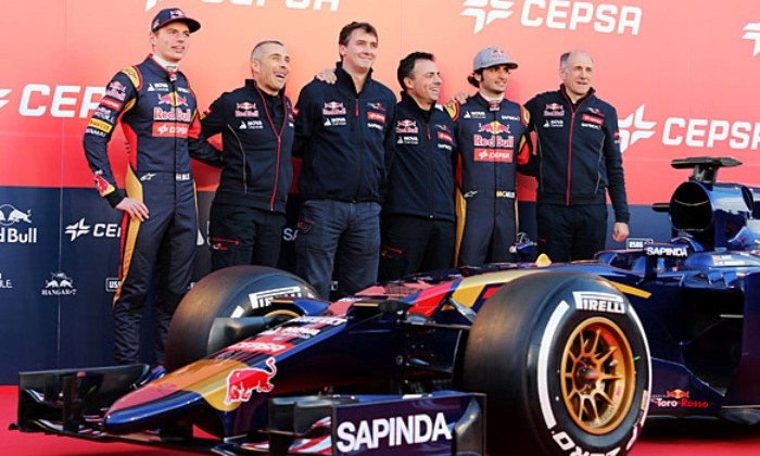 СМИ: Торо Россо получит моторы Ferrari - Формула 1