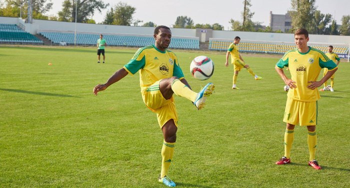 Опорнику Колинсу есть что показать даже форвардам, фото fc-avangard.com.ua