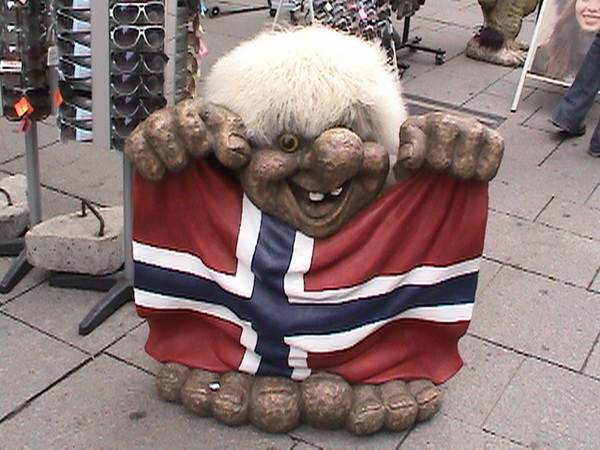 TrollNflag078