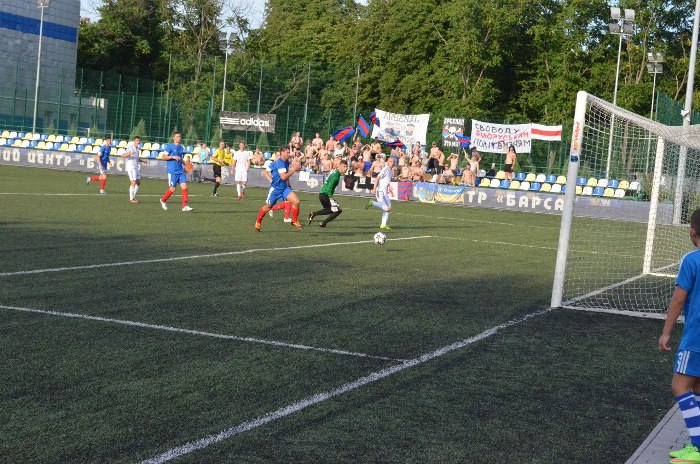 Тот самый гол Коровикова столичному Арсеналу, фото fcbarsa.com.ua