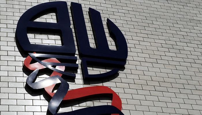 Новости футбола: Игроки Болтона отказались играть спарринг с Честером из-за долгов по зарплате