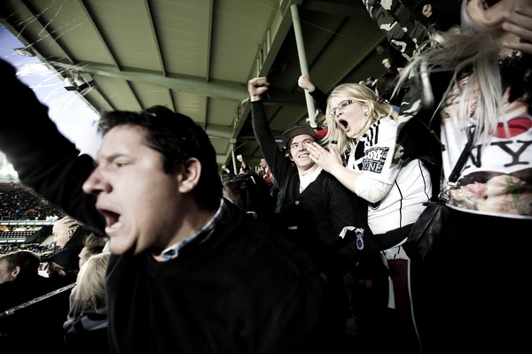 Trondheim 29.03.2014 Rosenborg mot Viking i serieåpningen av 2014/15 sesongen. Kampen endte 2-2. "Kjernen" lot seg engasjere. Foto: Linda Næsfeldt