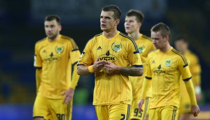 Футболистам Металлиста выдали по одной зарплате - Чемпионат Украины