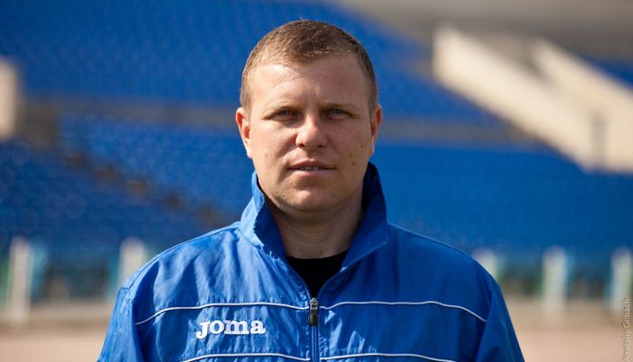 Подолье: конфликт спровоцировал главный тренер Кристалла - Вторая лига Украины