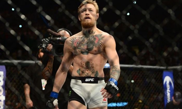 Чемпион UFC пришел на пресс-конференцию в костюме наркобарона - Другая сторона