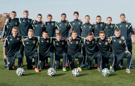 Сборная Украины (U-17): Петраков на турнир в Минск взял 20 игроков - Футбол