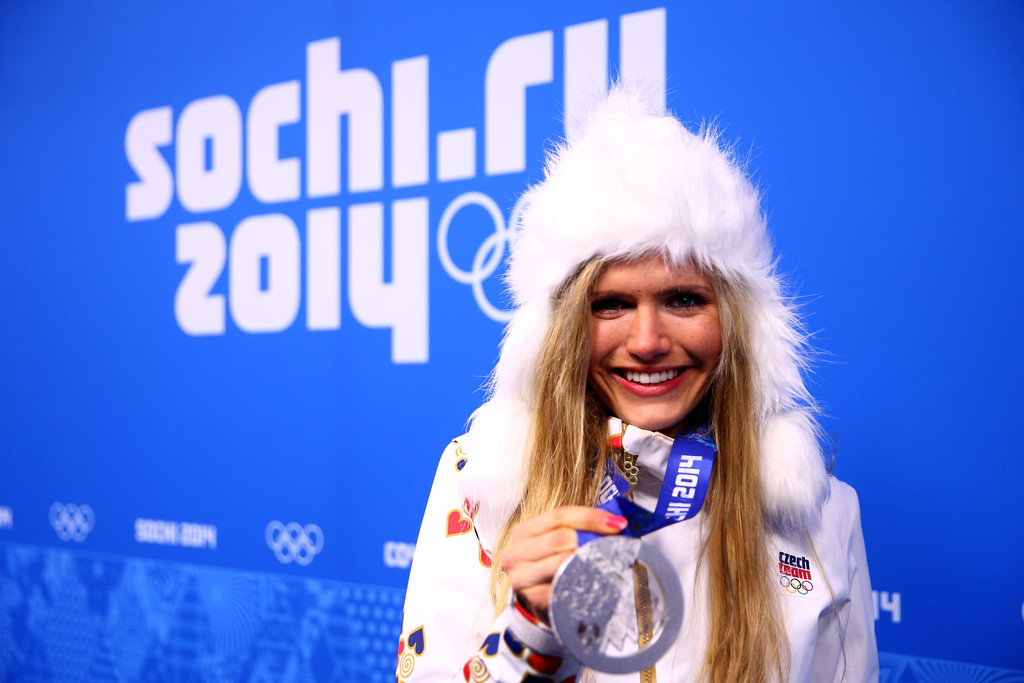 Навіть в білій формі Габі змогла виграти срібло в індивідуальній гонці, Getty Images