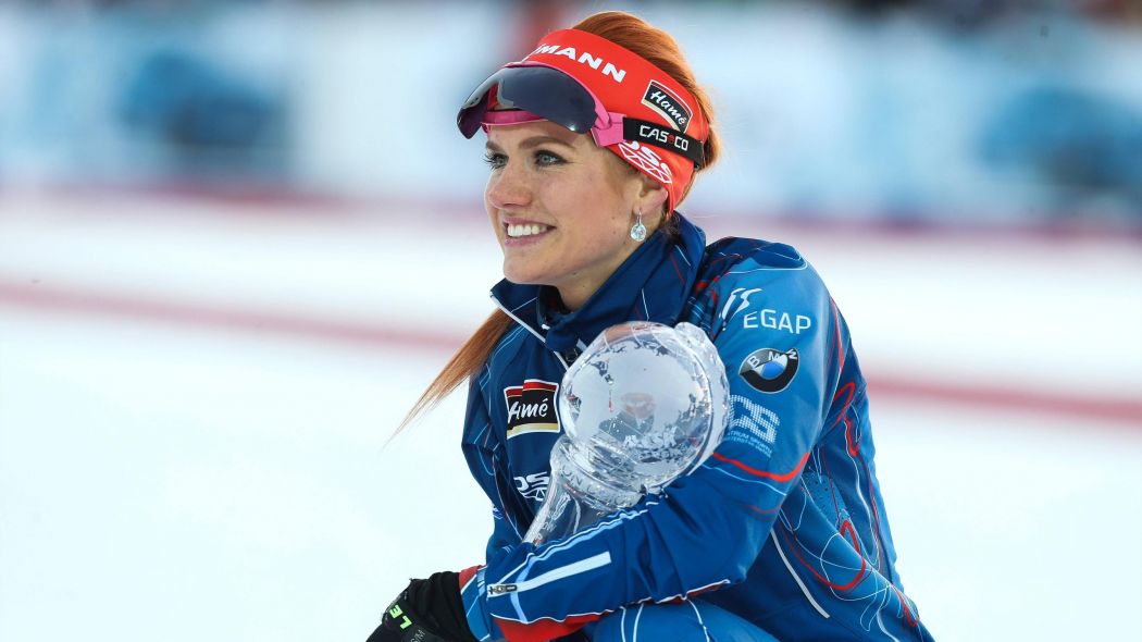 Соукалова и один из ее Глобусов, eurosport.com