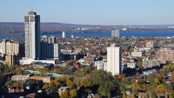hi-downtownhamilton-8col
