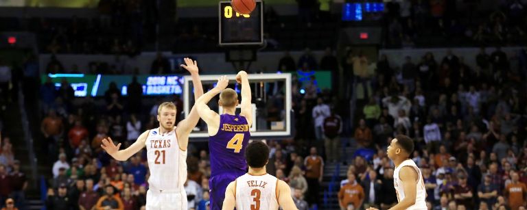 Джесперсон приносит победу Носерн Айове, espn.go.com