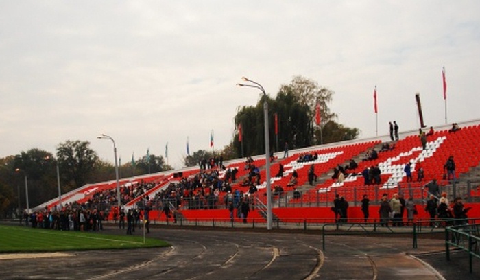 Стадион Спартак, 1kr.ua