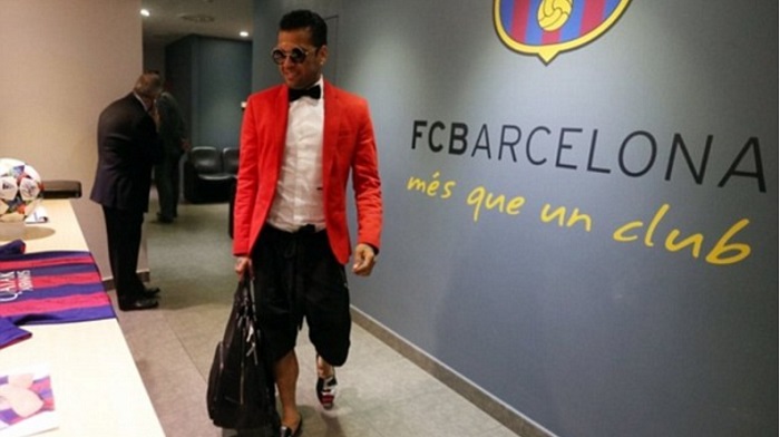 Дани Алвес, twitter.com/FCBarcelona