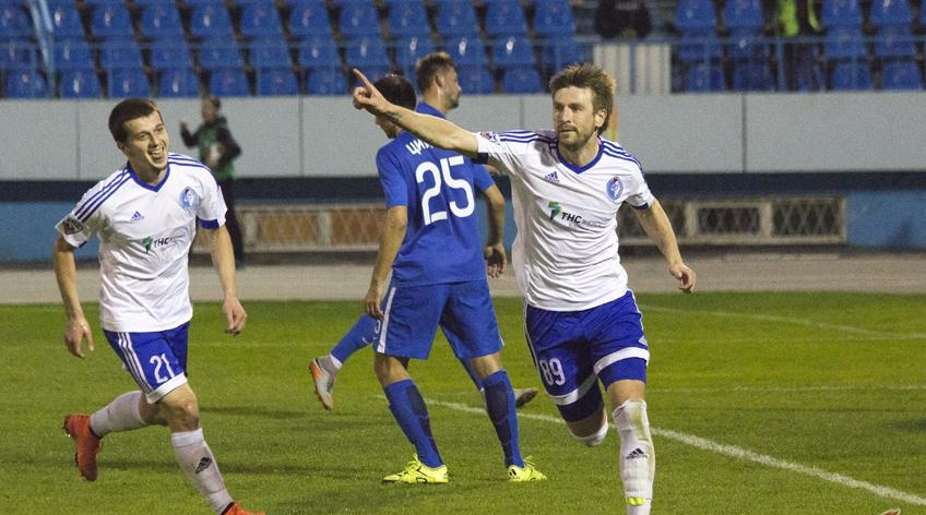 Александр Касьян (справа), fakelfc.ru