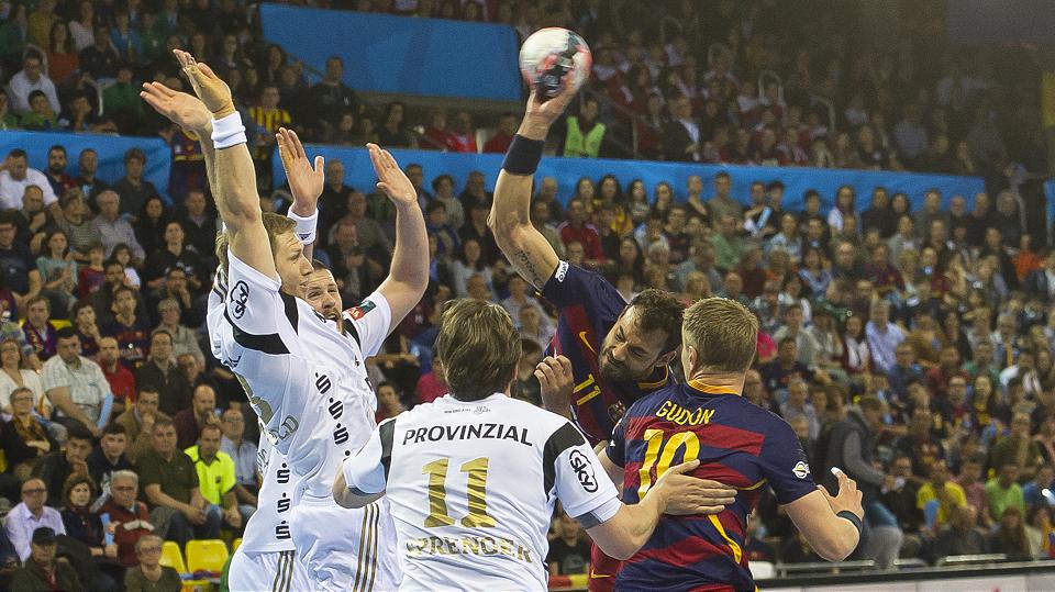 Киль сумел выстоять в Барселоне, ehf.eu