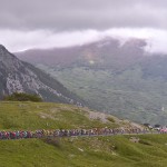 Пелотон Джиро заехал в Аппенинские горы, Getty Images