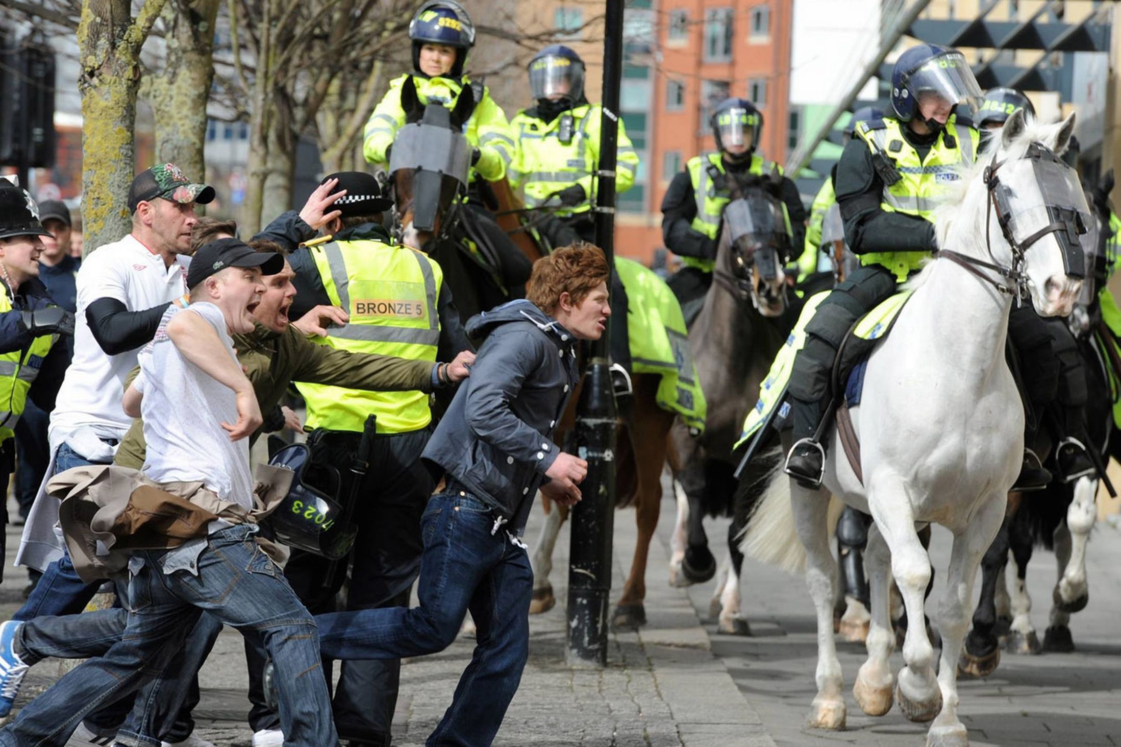 Tyne-Wear-football-violence-in-Newcastle-City-centre