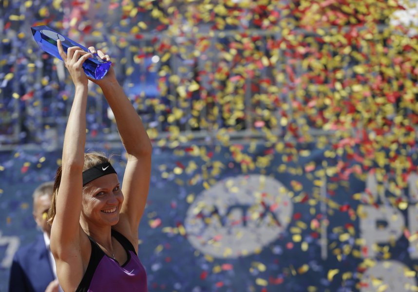 Луция Шафаржова, wtatennis.com
