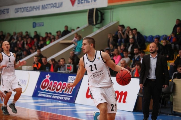 "Фаворит-Спорт" останется титульным спонсором чемпионата Украины - Баскетбол