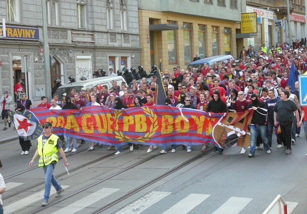 201112202217_de33d9a5ecee638