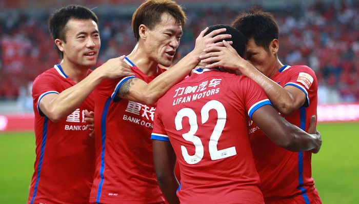 Фернандиньо празднует гол, фото sports.sina.com.cn