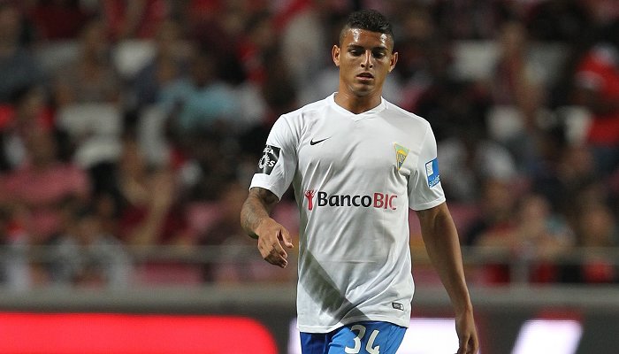 Д.Карлос перешел в Нант - Футбол