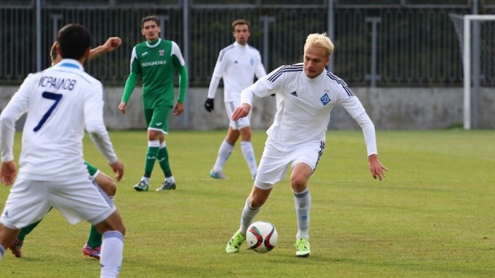 Олег Маик успел поиграть и в атаке, и в центре полузащиты, фото fcdynamo.kiev.ua