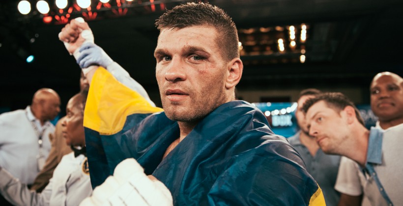 Деревянченко уничтожил экс-чемпиона Солимана - Бокс