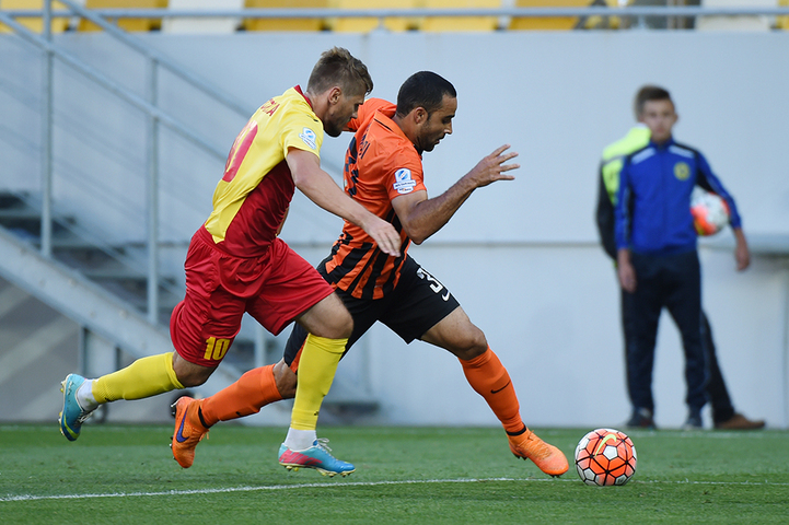 Исмаили (справа), shakhtar.com