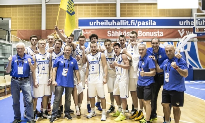 Сборная Украины U-20 потеряла двух игроков передней линии - Баскетбол