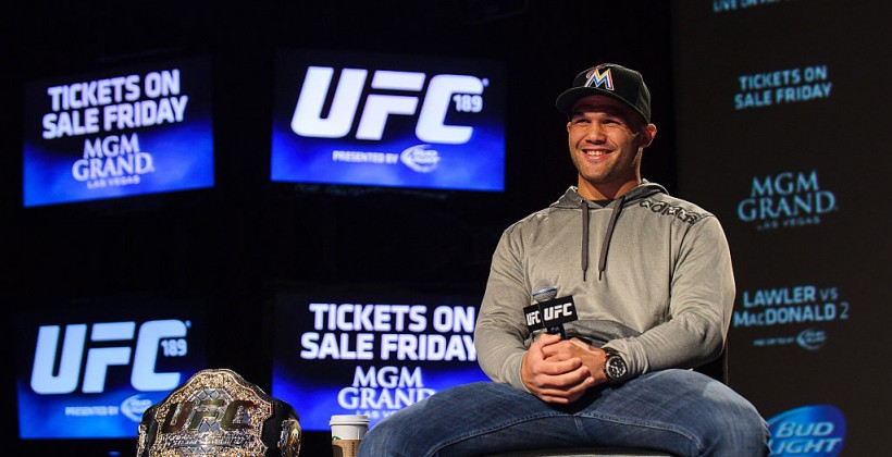 Дайджест MMA: Лоулер не верит в камбэк GSP, Bellator подтвердил интерес к Макдональду - MMA