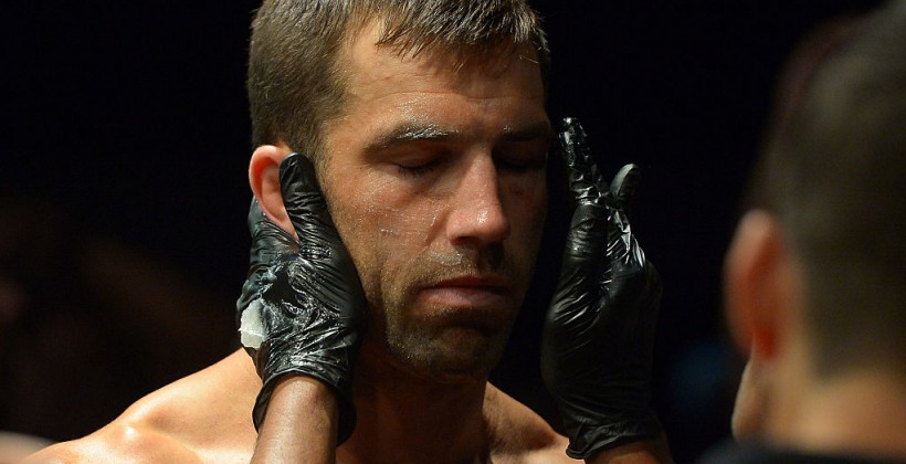 Дайджест MMA: Колдуэлл проиграл, Рокхолда все еще беспокоит колено - MMA