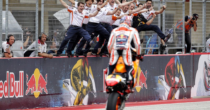 Смелая тактика позволила Маркесу выиграть Гран-при Германии - MotoGP