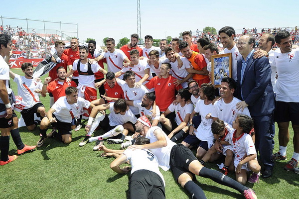 sevillaatleticoascensoasegunda-1