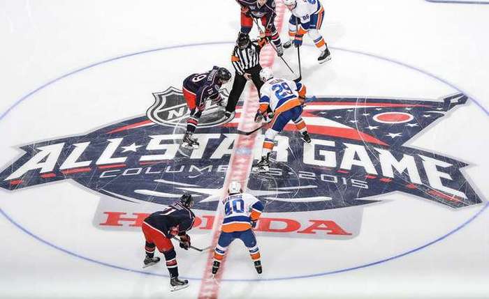 COLUMBUS, OH - JANUARY 10: The Columbus Blue Jackets and the New York Islanders face off on January 10, 2015 at Nationwide Arena in Columbus, Ohio. The New York Islanders defeated Columbus 5-2. (Photo by Jamie Sabau/NHLI via Getty Images) *** Local Caption ***