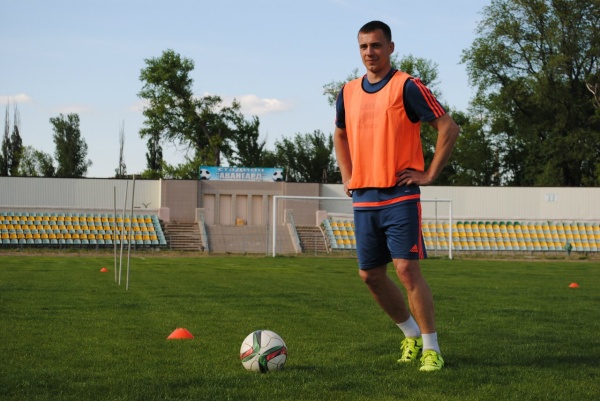 Недавний именинник Виталий Собко провел 100-й матч в первой лиге, фото fc-avangard.com.ua