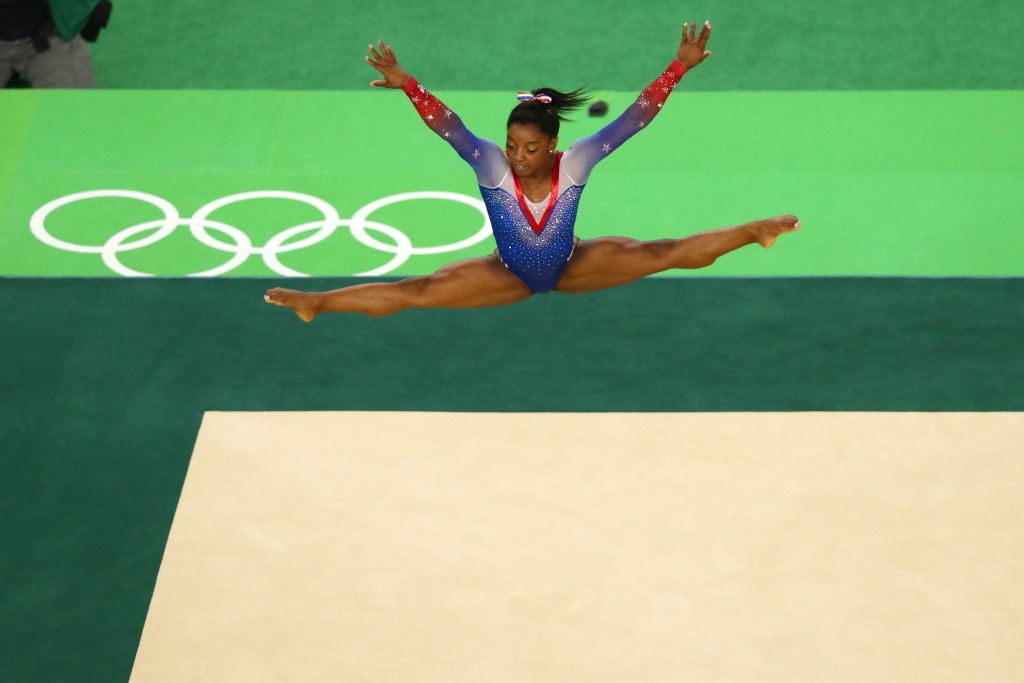 Фантастическая Симона Бейлз в финале вольных упражнений, Getty Images