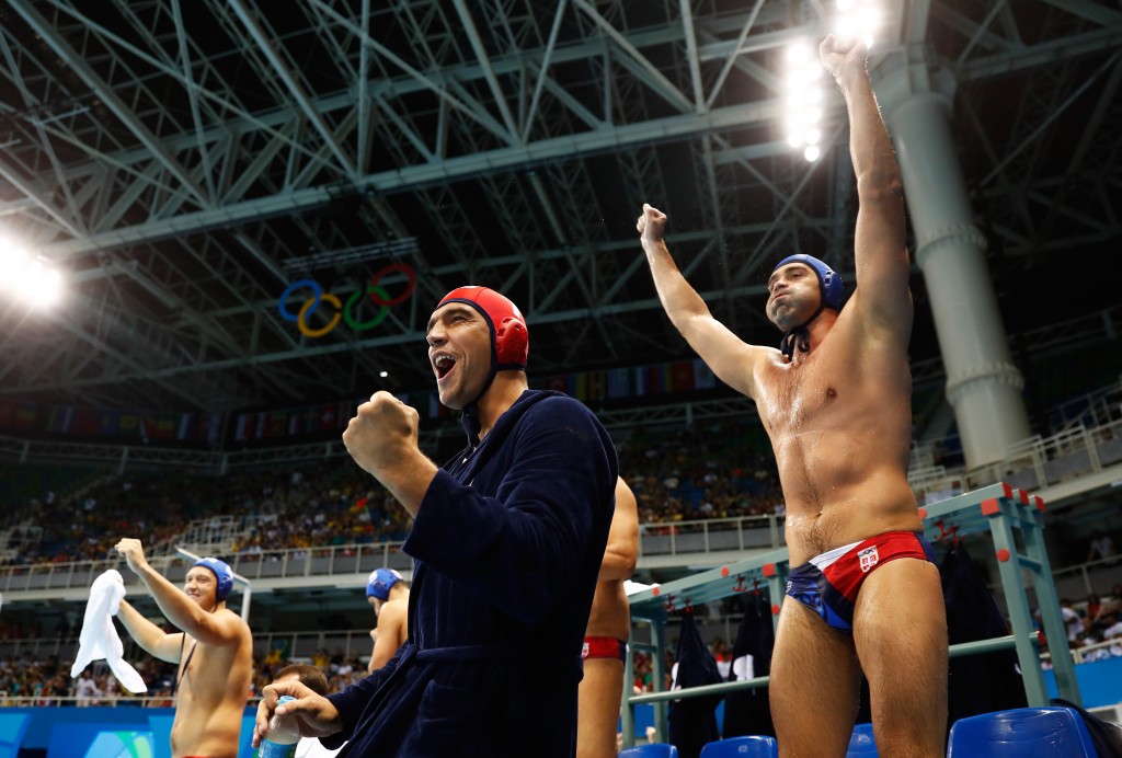 Сербы празднуют выход в финал, Getty Images