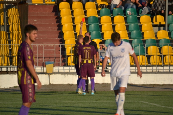 Один из ключевых моментов – удаление Ковтуна уже в начале второго тайма, фото mfc.mk.ua