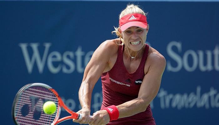 Цинциннати (WTA). Волевой успех Кербер, Халеп выбила Радваньску - Теннис