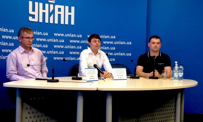Между льдом и песнями - Чемпионат Украины по хоккею