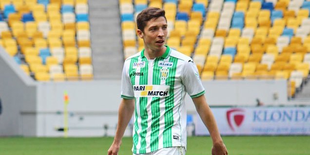 Чумак и Новотрясов не поехали с Карпатами на матч с ФК Полтава - Чемпионат Украины
