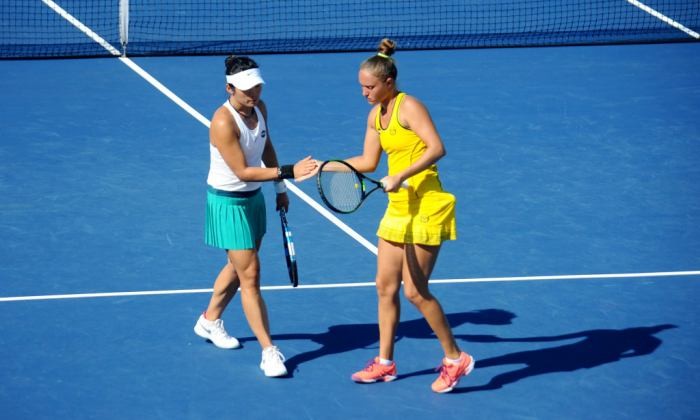 Ухань (WTA). Бондаренко стартует с победы в паре - Теннис