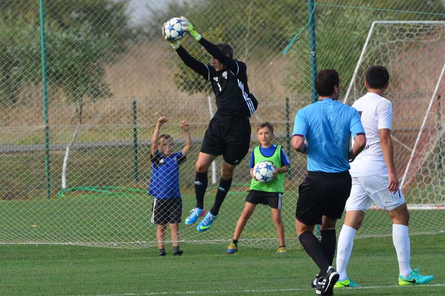 Игорь Шуховцев снова в игре, фото fcbalkans.com.ua
