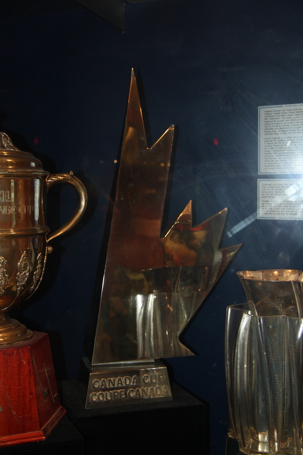 Canada_Cup_in_Hockey_Hall_of_Fame