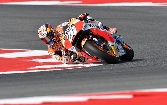 Педроса вырвал победу у Росси на Гран-при Сан-Марино - MotoGP