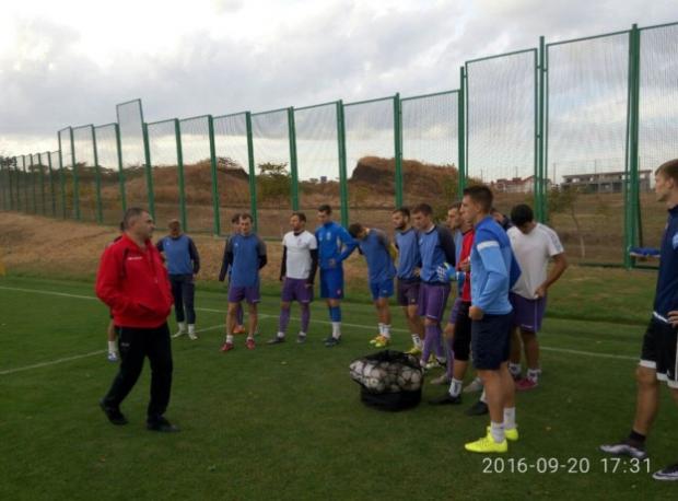 Василий Матвийкив попытается наскрести состав на «канониров», фото fc.ternopil.ua