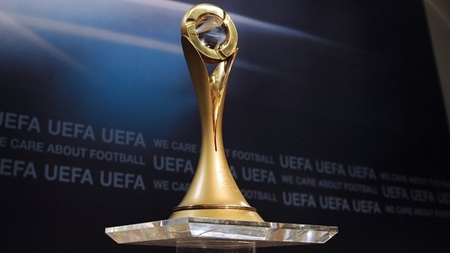 Победитель Кубка УЕФА забирает себе этот трофей, uefa.com