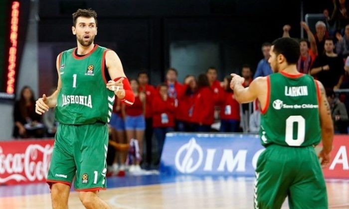 Евролига. Фавориты побеждают не без проблем - Баскетбол